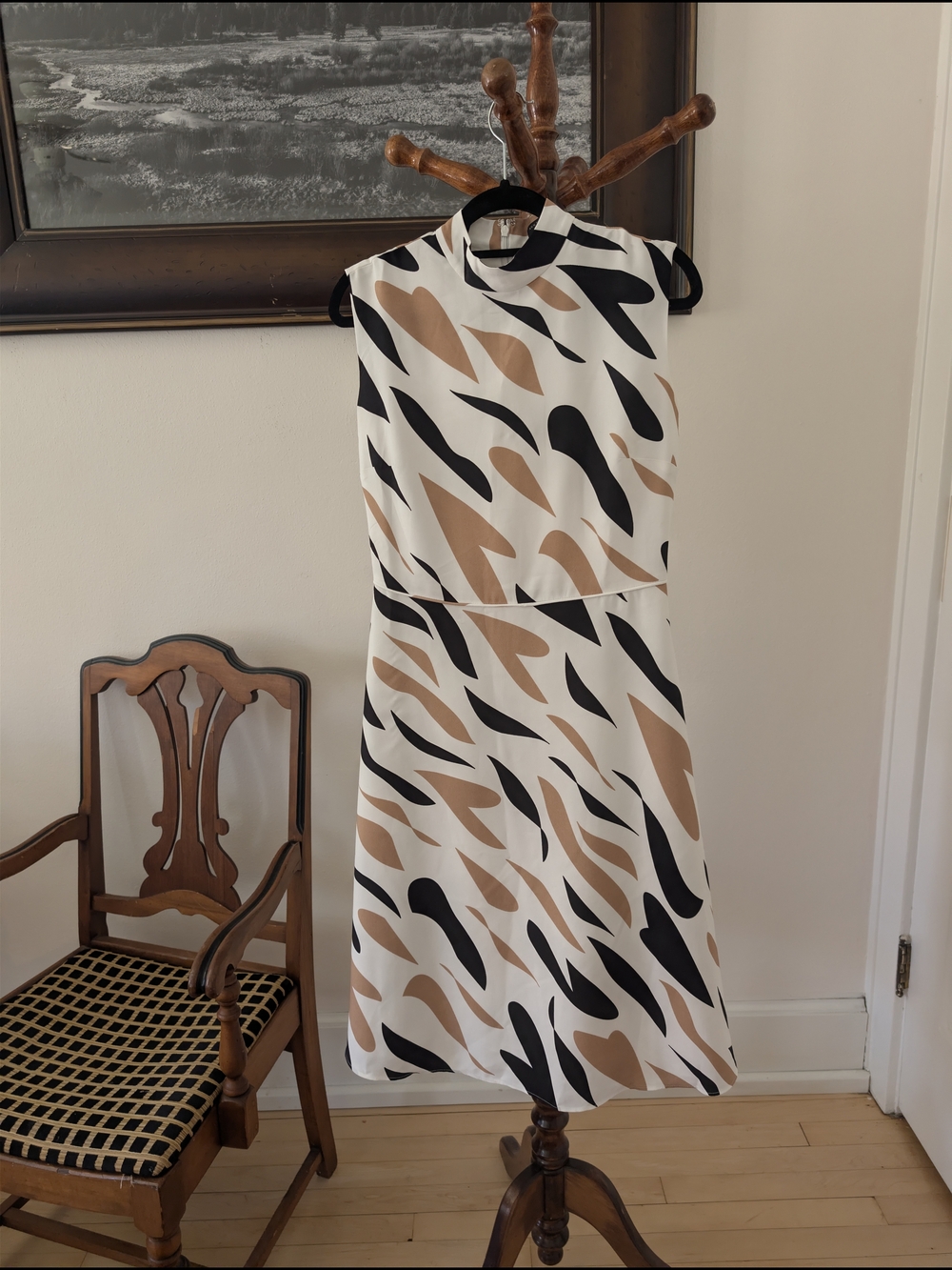 Ann Taylor Sleeveless Midi Dress in White, Black & Tan